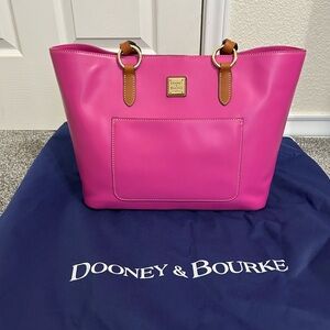 Dooney & Bourke Wexford Leather Tammy Tote